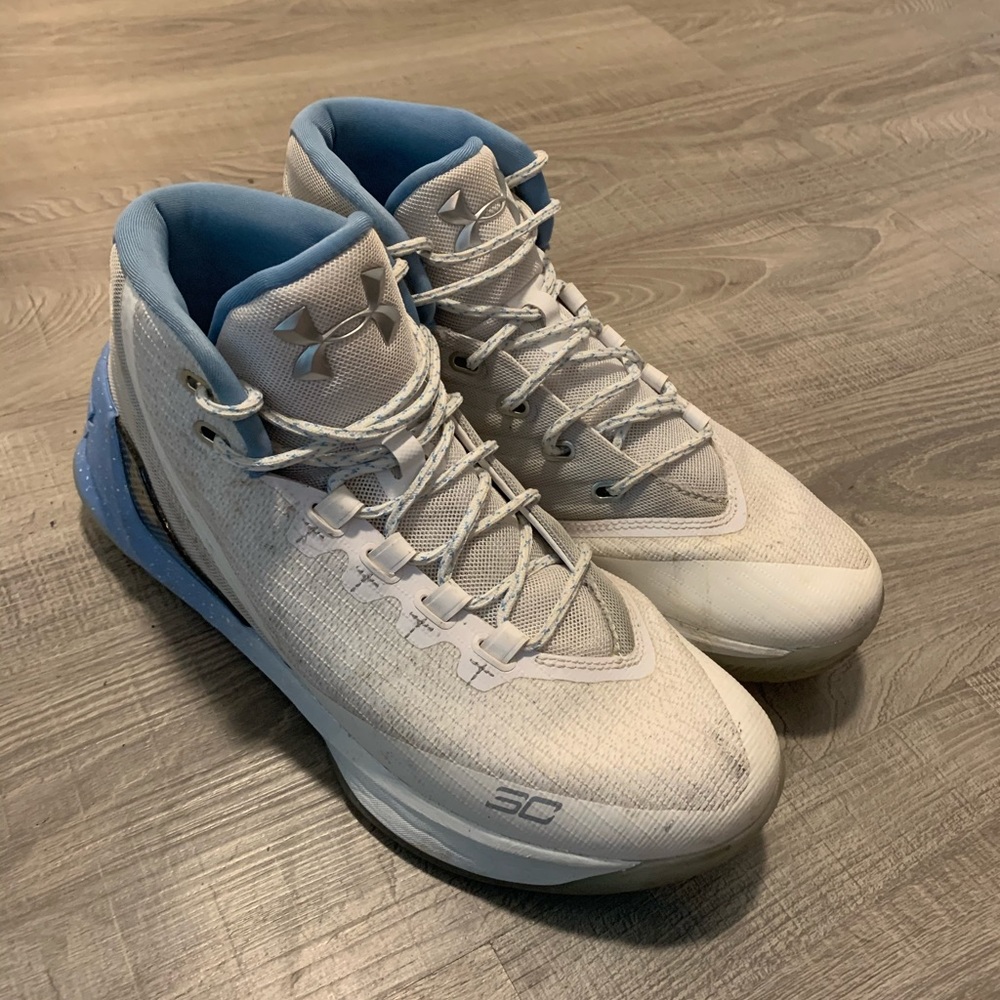 Under Armour basketball shoes Curry 3 Easter